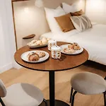 Homestay L'alma- Acces Privee-proche Aeroport-parking-wifi