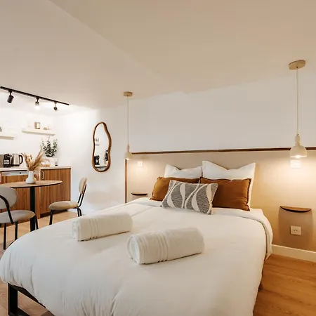Accommodatie bij particulieren L'alma- Acces Privee-proche Aeroport-parking-wifi