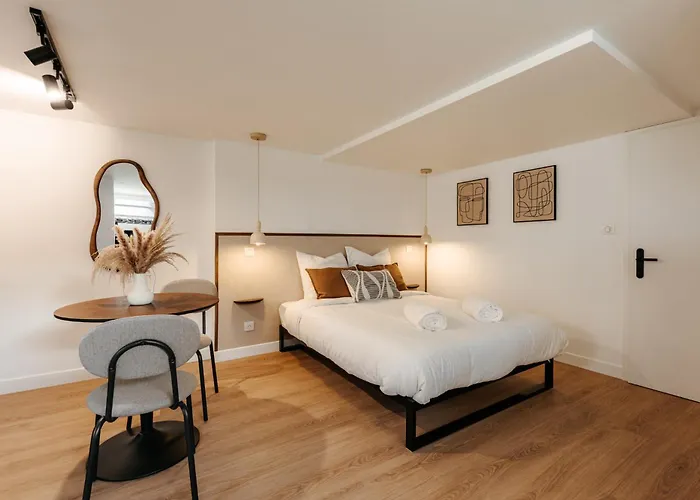 L'alma- Acces Privee-proche Aeroport-parking-wifi